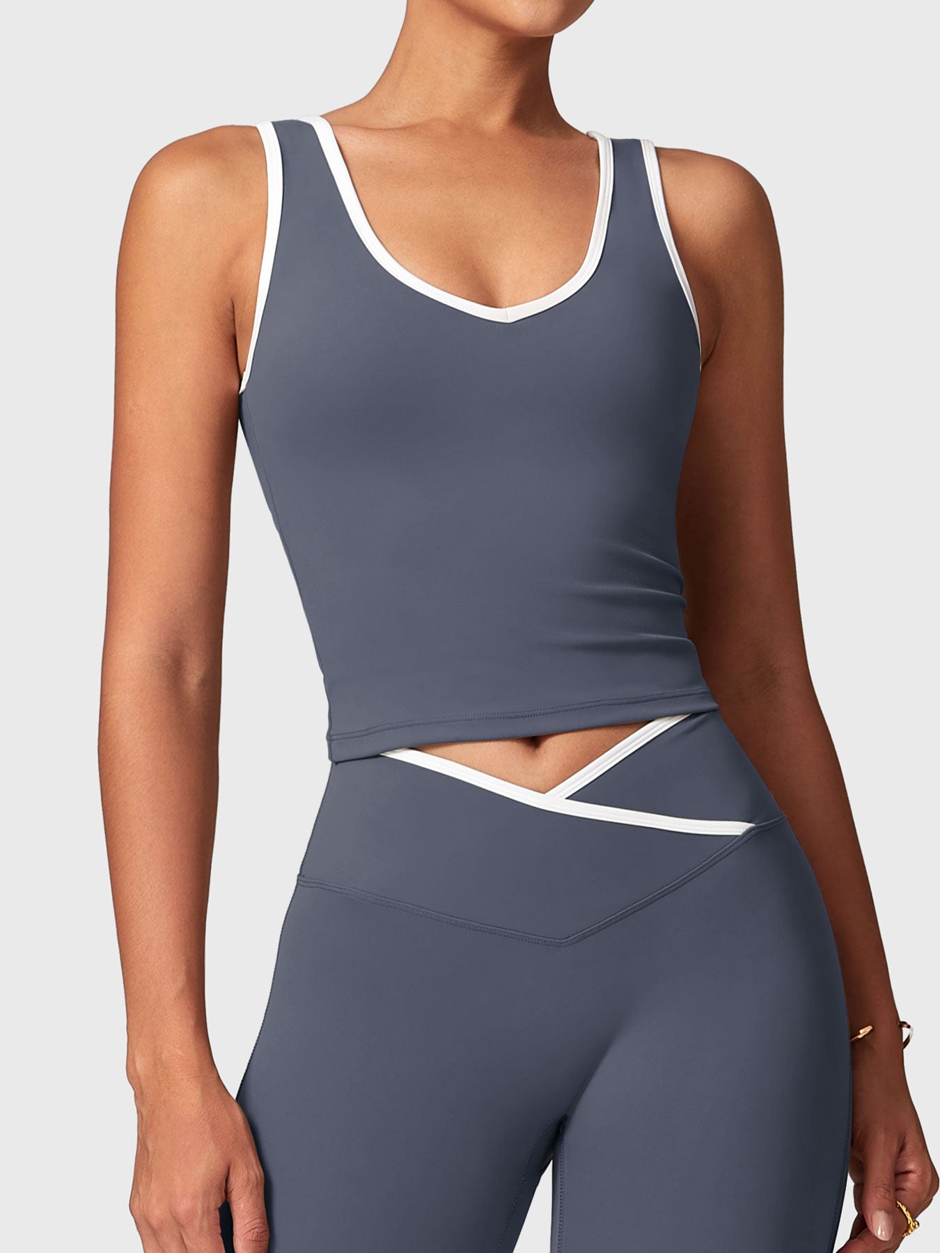 Monvé Alberta Contrast Trim Tank